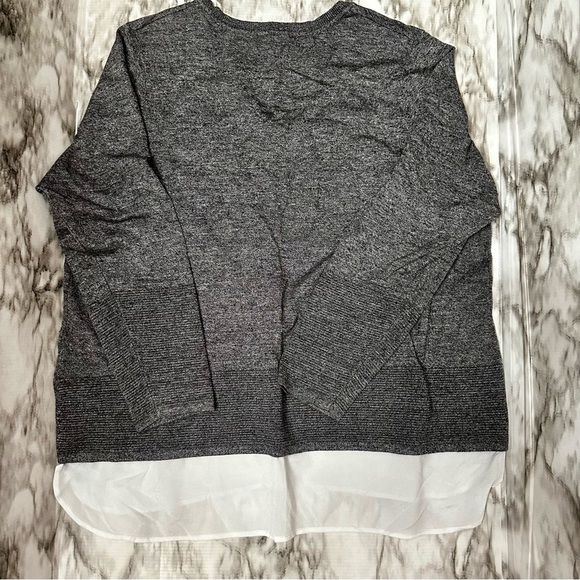 Calvin Klein Womens Sz 1X Black V Neck Sweater With Shirttails Salt And Pepper - Picture 4 of 8